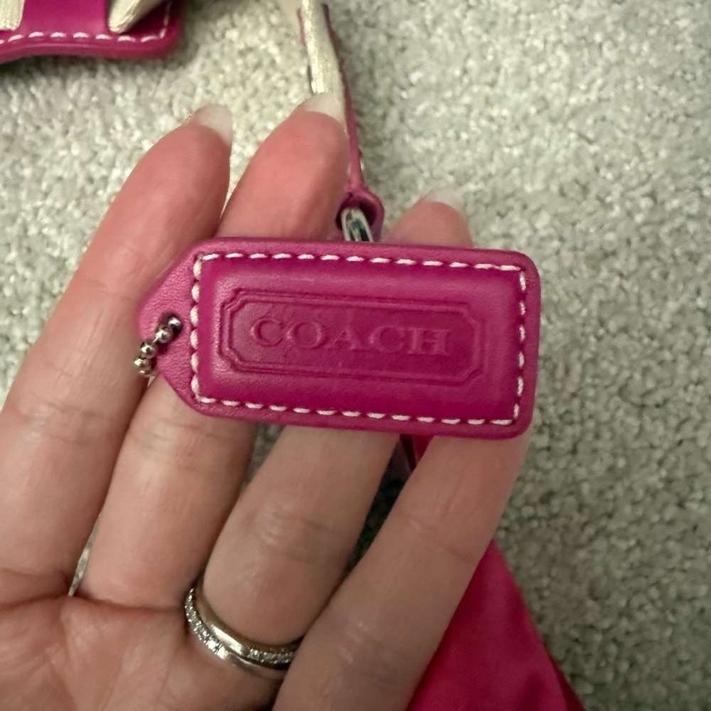 Vintage Y2K Coach Hot Pink Hobo Shoulder Bag - Picture 2 of 8
